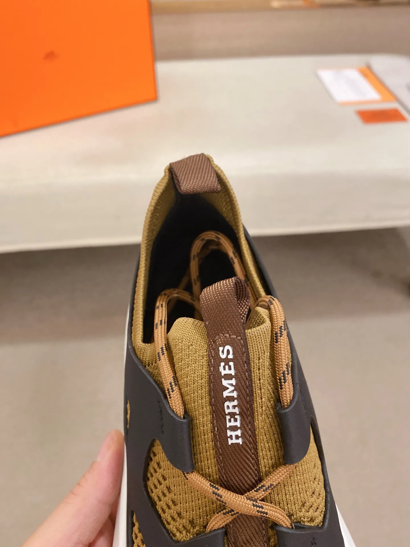 Men's clothing and shoes💰: 660💰《HERMES》【Classic Original Version】Hermès; Top 🔝 Purchasing Agency 🔍🔍Men’s latest 🇺🇸 counters are on sale simultaneously, original imported from Italy ▲▲Silk cowhide with breathable fabric ▲▲ (high-end and expensive Qi·Grade) Exquisite workmanship (Italian 🇮🇹Imported water-dyed 🐂cowhide lining) Sole: Original sole provided by the original factory, ⚠️Exclusive double-layer activity·TPR·Rubber·Combined molded outsole; Super·comfortable·wear-resistant·non-slip·environmental protection The real thing is more beautiful when photographed (high quality, following orders). You can enter and leave the counter at will * Number of yards: 38·39·40·41·42·43·44·45